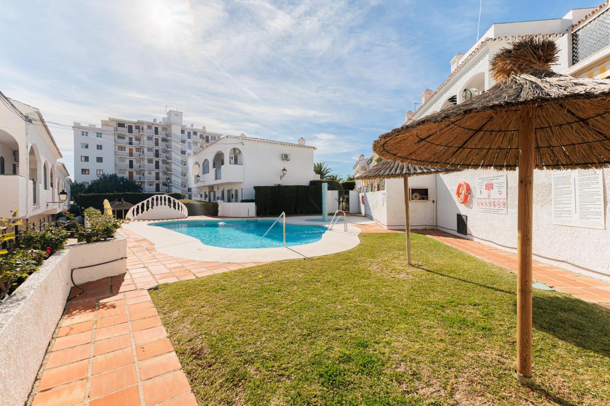 Cosy apartment in Verano Azul Nerja Buitenkant foto