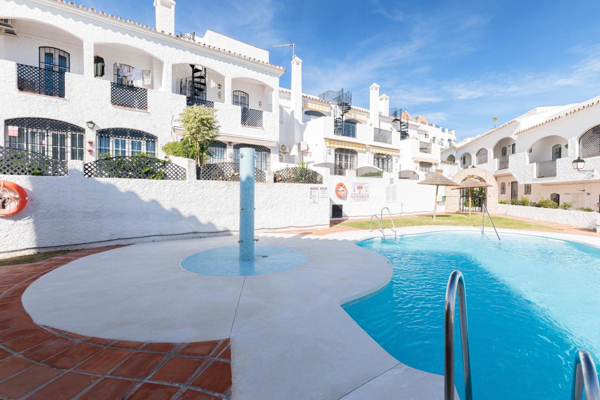 Cosy apartment in Verano Azul Nerja Buitenkant foto